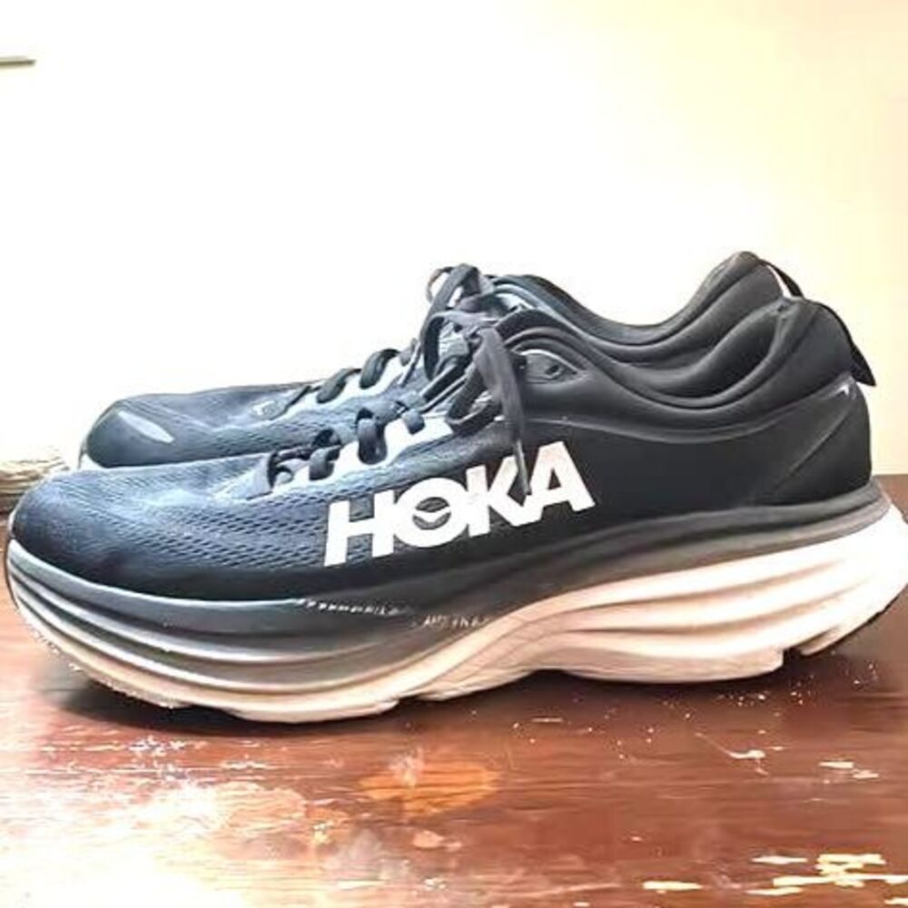 Hoka Bondi 8 Men’s Running Shoes Black White sz 12 D 1123202-BWHT